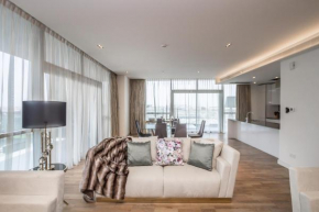 DHH - 2 Beds Corner Unit With Huge Balcony City Walk B1